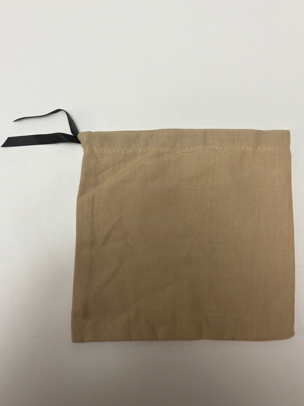 Gucci Tan Fabric Drawstring Pouch with Black Ribbon - Picture 2 of 2